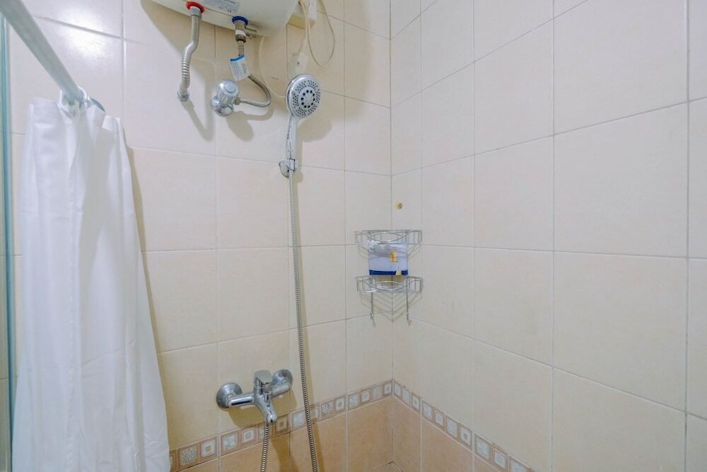 Джакарта: Chic And Cozy 2br Apartment at Hampton'S Park