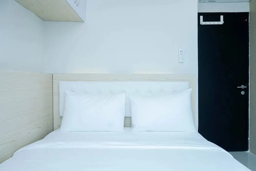 Депок: Cozy Minimalist 2BR with City View at Atlanta Apartment