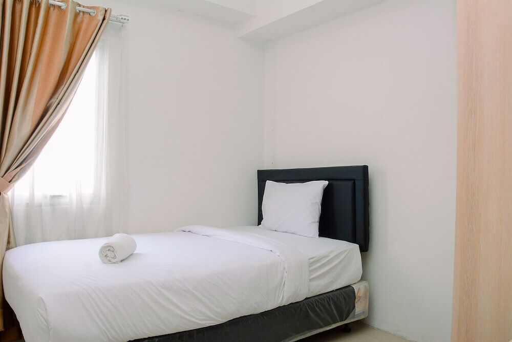 Депок: 2BR Apartment at Park View Condominium near Universitas Indonesia