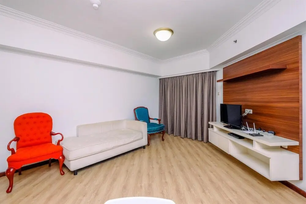 Джакарта: Spacious 3BR at Sudirman Tower Condominium Apartment By Travelio