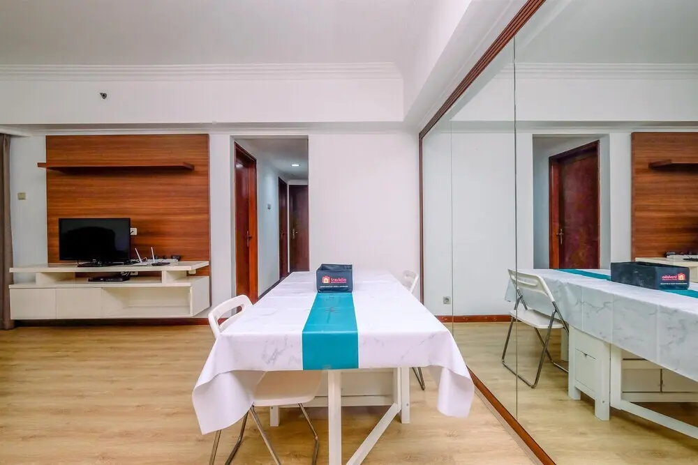 Джакарта: Spacious 3BR at Sudirman Tower Condominium Apartment By Travelio