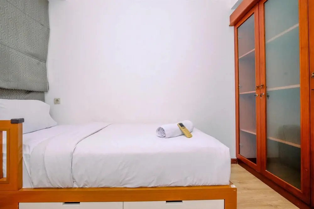Джакарта: Spacious 3BR at Sudirman Tower Condominium Apartment By Travelio