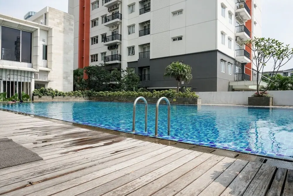Джакарта: Spacious and Contemporary 2BR The Aspen Apartment