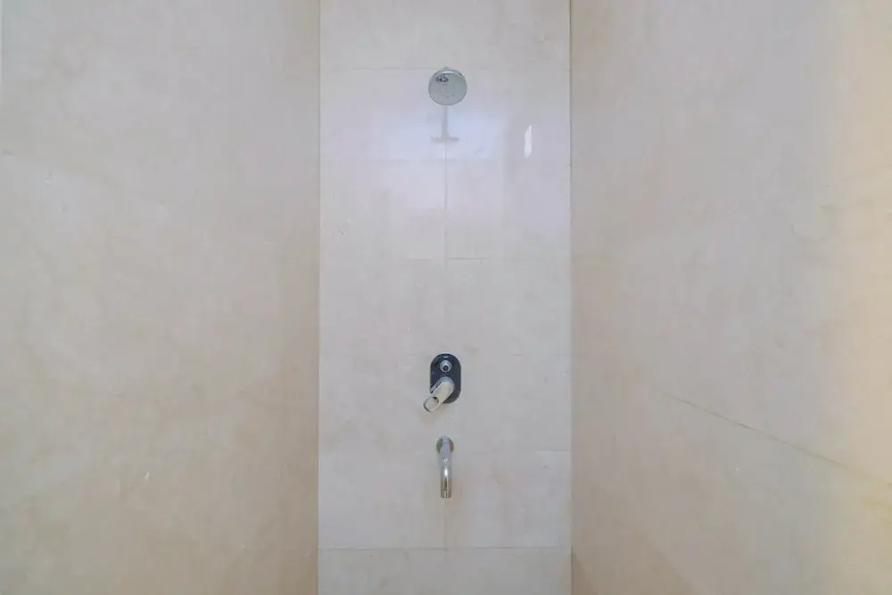 Джакарта: Modern and Spacious 2BR L'Avenue Apartment