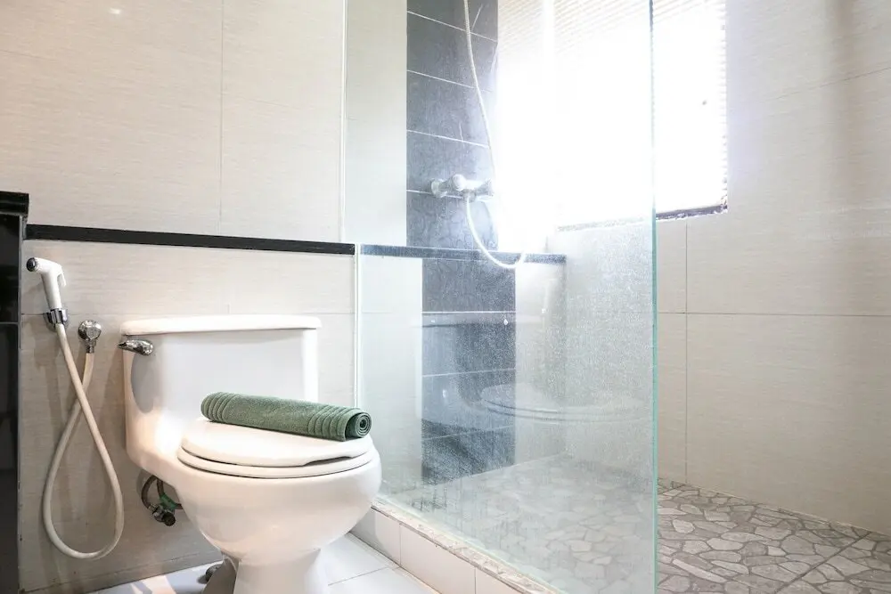 Джакарта: Best Location @ 3br Puri Garden Apartment by Travelio