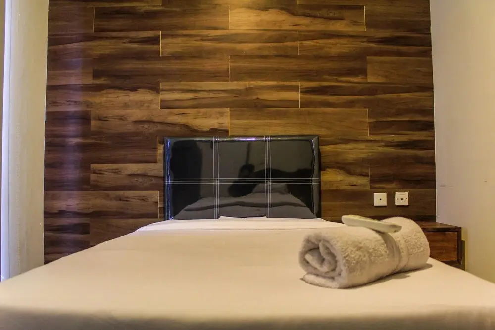 Джакарта: Homey and Warm 3BR Apartment at Ambassade Residences