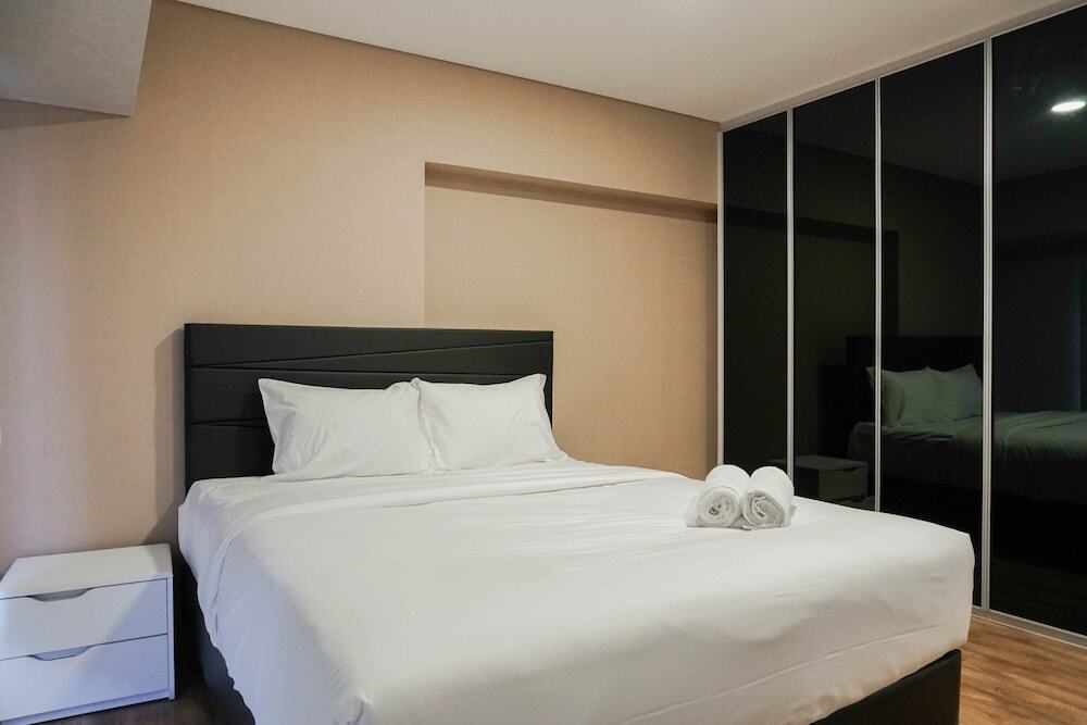 Джакарта: Big And Cozy 3br Apartment at Maqna Residence
