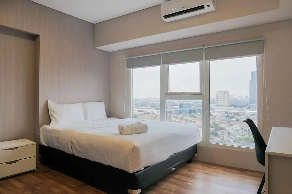Джакарта: Big And Cozy 3br Apartment at Maqna Residence
