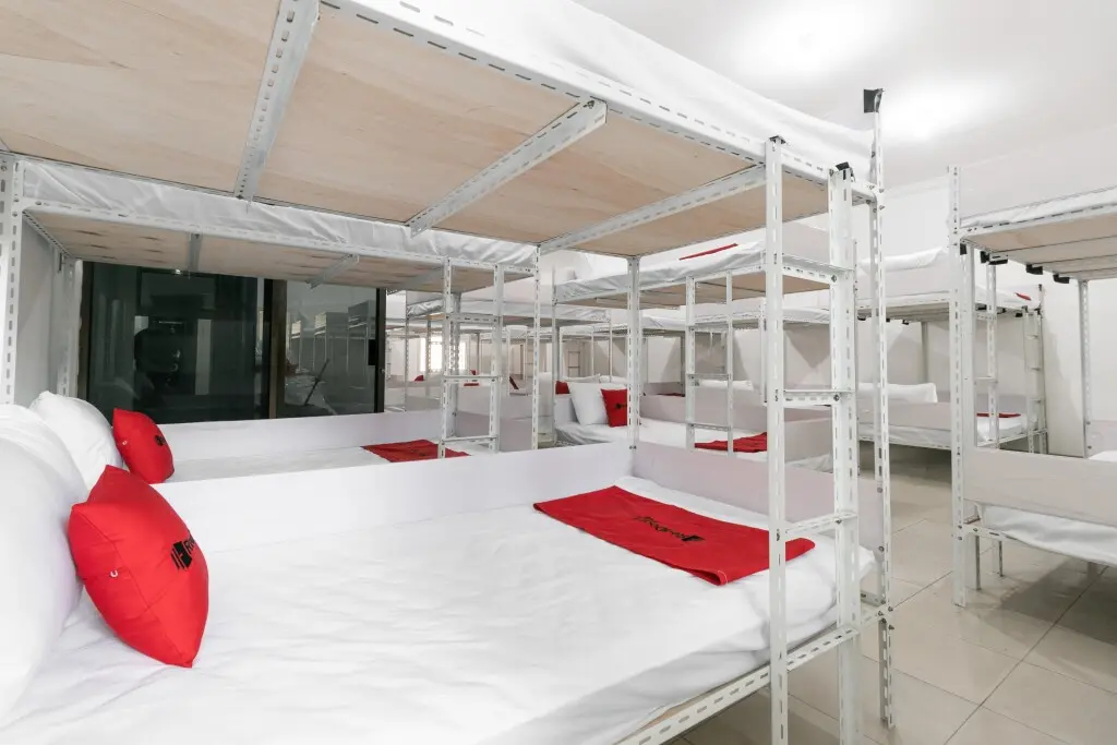 Медан: Reddoorz Near Sun Plaza Medan 2 - Hostel