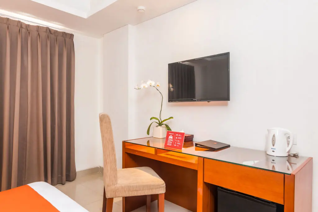 Кута: ZEN Rooms Benesari 5 Legian Kuta
