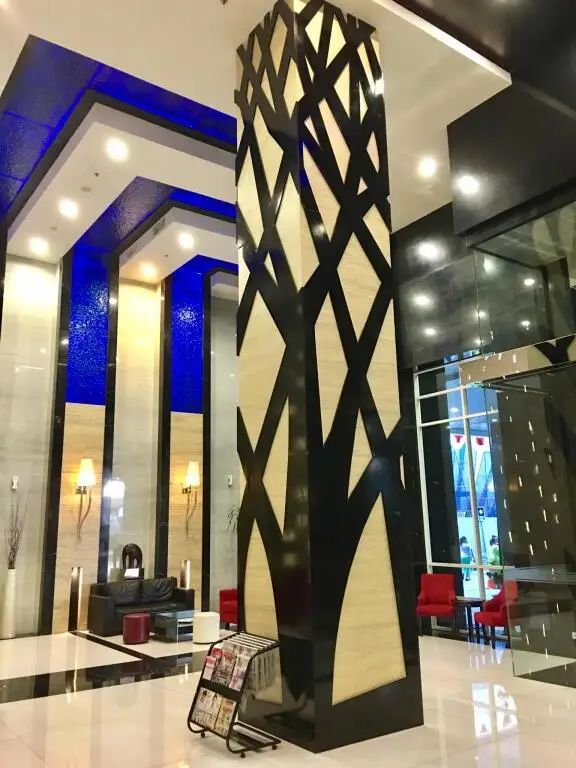 Сурабая: Cozy & Bright-Downtown- 2 Bedrooms w/Pool -21st Fl