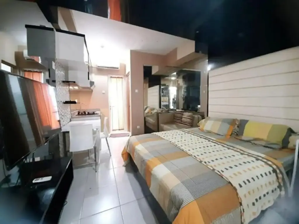 Сурабая: Studio Gunawangsa Manyar by Starlight Apartement