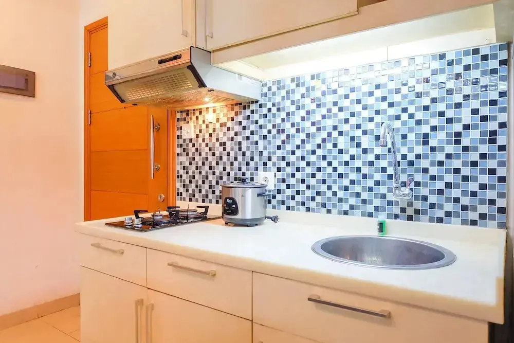 Джакарта: Hampton Park Apartment A 12 A by Mediapura