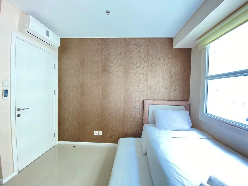 Бандунг: Spacious 1Br At Parahyangan Residence