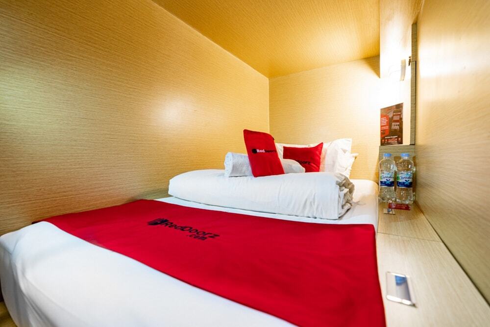 Макассар: Reddoorz Hostel @ Pod House Makassar