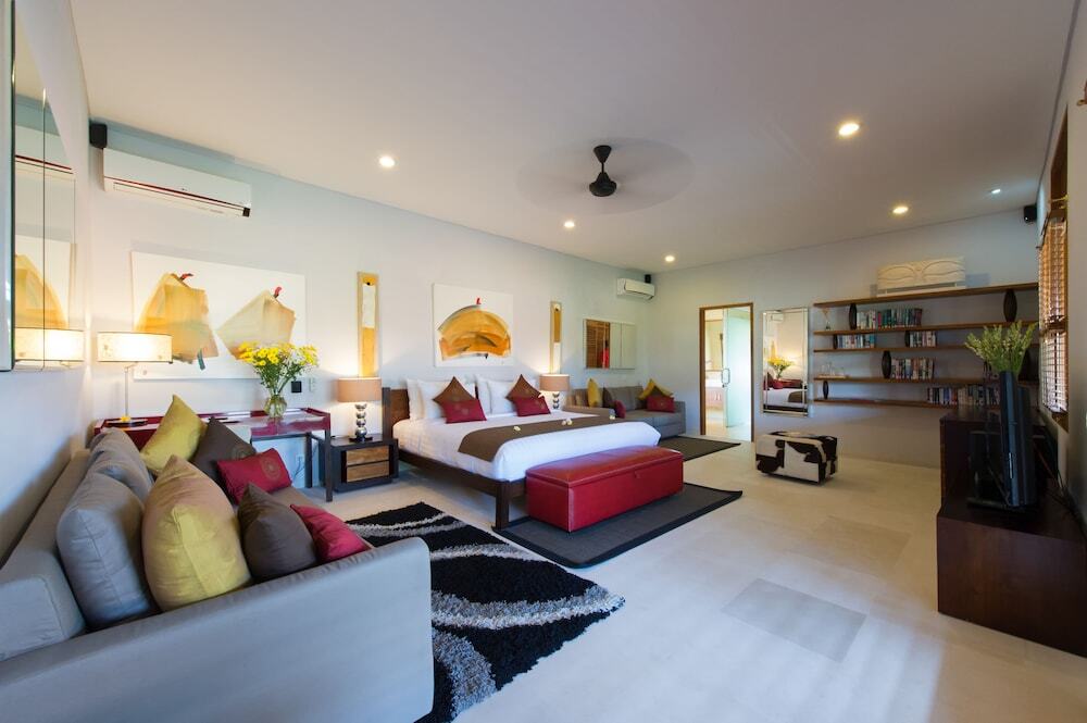 Кута: Spacious Luxury 4 Br in Centre Seminyak