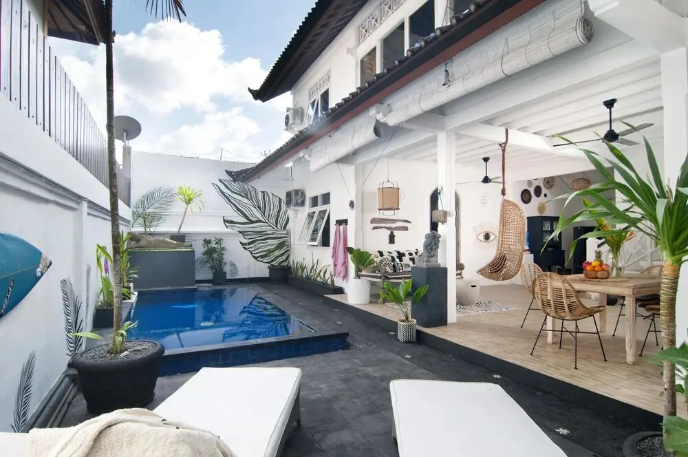 Кута: 1 Bed, Private Pool, Walk to Seminyak Beach, Cafes, Shops, all Else