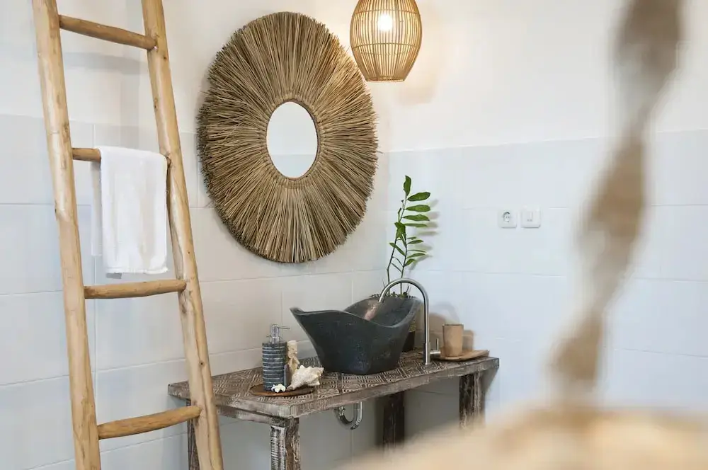 Кута: 1 Bed, Private Pool, Walk to Seminyak Beach, Cafes, Shops, all Else