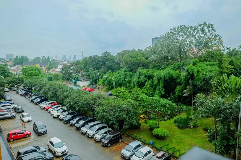 Джакарта: Warm and Homey 2BR Apartment at Kebagusan City