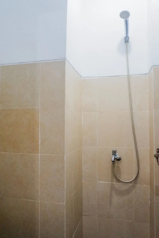 Сурабая: Spacious 1BR Apartment at Menara Rungkut