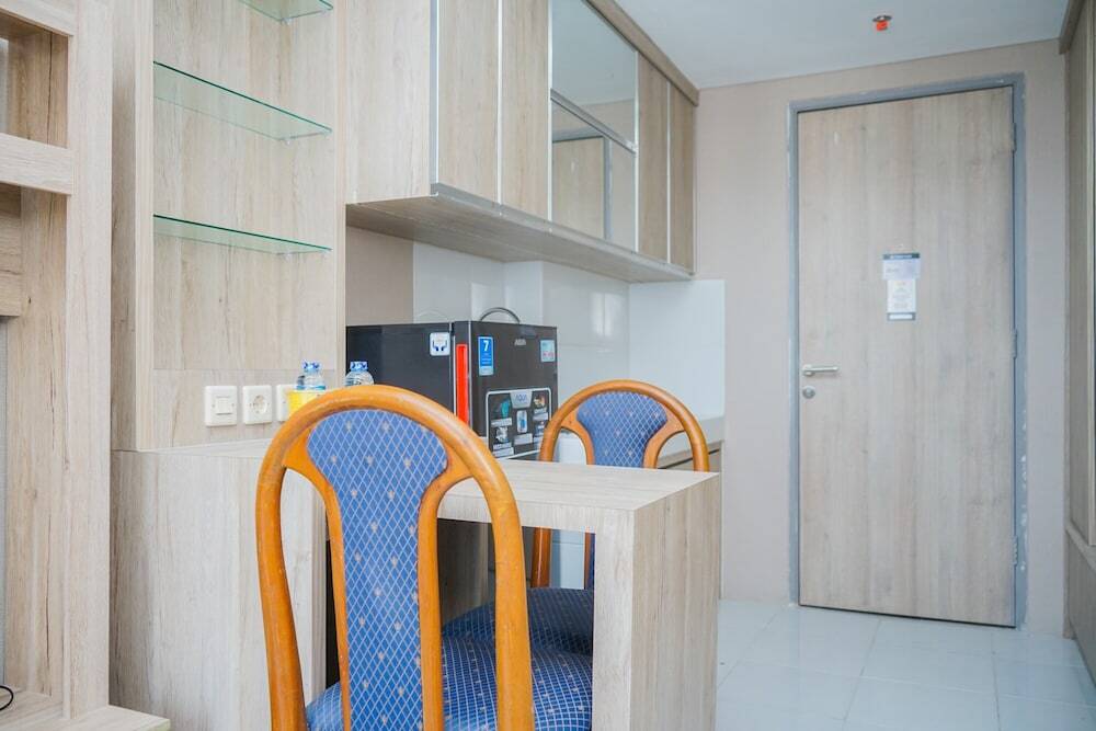 Южный Тангеранг: New Furnished with City View 1BR @ Akasa Apartment