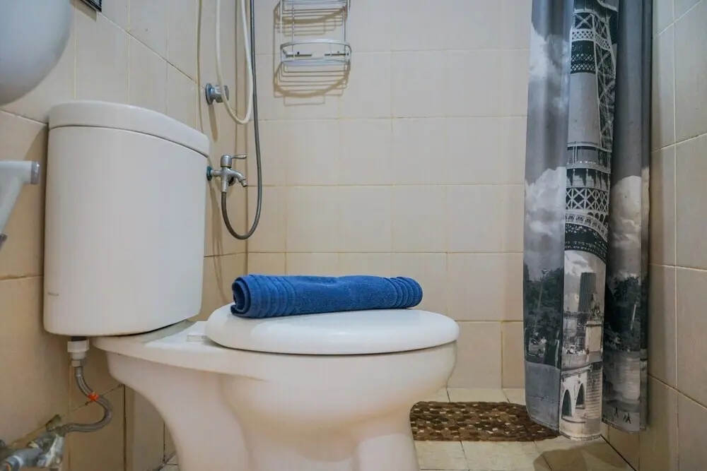 Южный Тангеранг: Relieved 1BR Apartment at Serpong Greenview