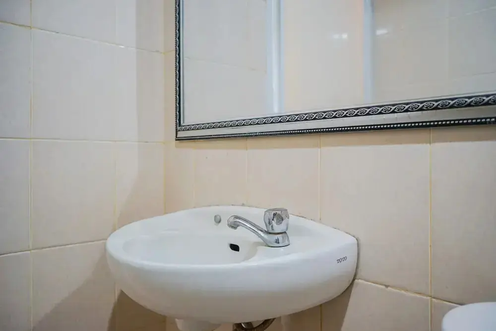 Южный Тангеранг: Relieved 1BR Apartment at Serpong Greenview
