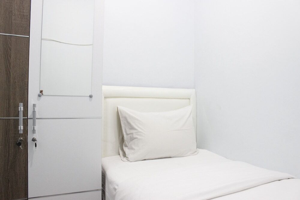 Бандунг: Modest 2BR Apartment at The Jarrdin Cihampelas