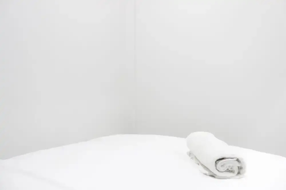 Бандунг: Bright and Comfy 2BR The Jarrdin Cihampelas Apartment
