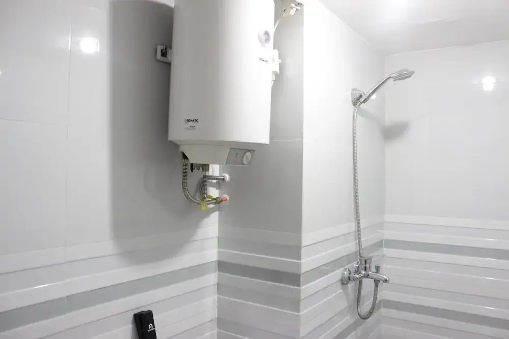 Бандунг: Bright and Comfy 2BR The Jarrdin Cihampelas Apartment