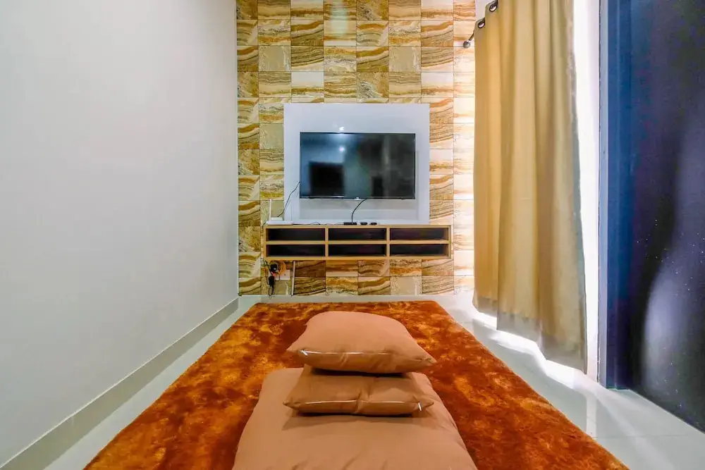 Депок: New Furnished 1BR Apartment @ Atlanta Residences