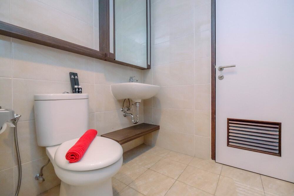 Чикаранг: Fully Furnished and Comfortable 1BR Mustika Golf Apartment