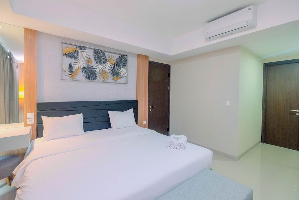 Джакарта: Cozy 2BR Apartment Nine Residence with City View