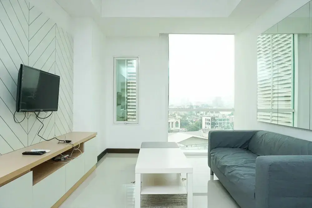 Джакарта: Cozy 1BR Apartment Gallery West Residence
