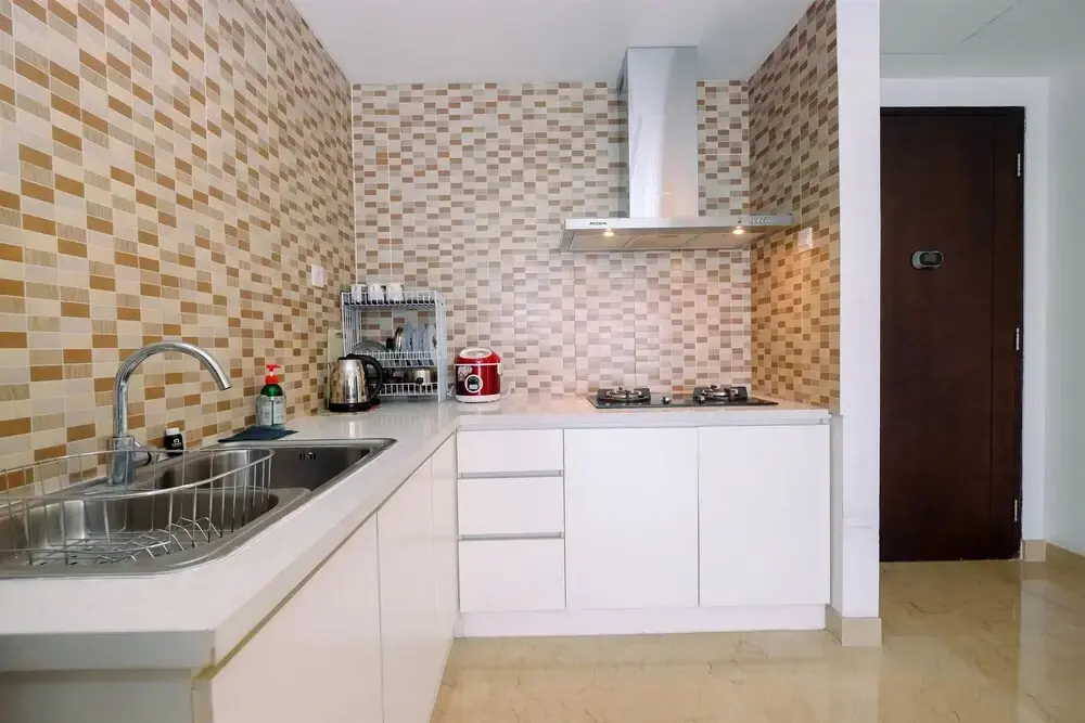 Джакарта: 1Br Apartment With Golf View @ The Royale Springhill