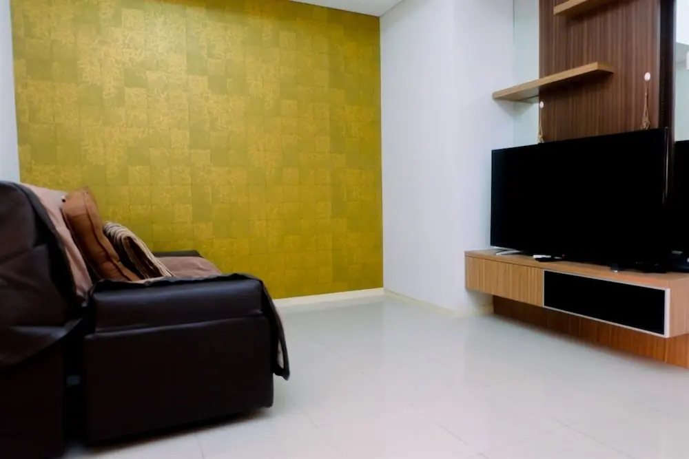Джакарта: Minimalist And City View 1Br Apartment At Cosmo Terrace