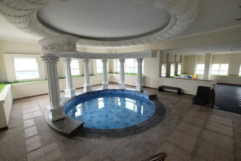 Джакарта: Minimalist and Cozy 1BR Apartment at The Boulevard