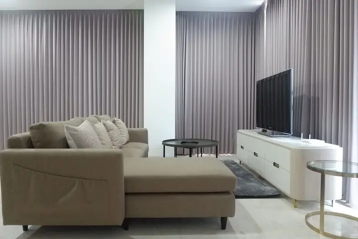 Сурабая: Luxurious & Spacious 3BR Apartment at Grand Sungkono Lagoon
