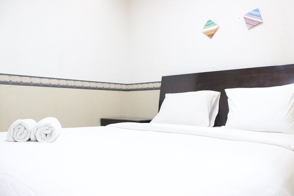 Spacious & Comfy 2BR at Galeri Ciumbuleuit Apartment — фото 1