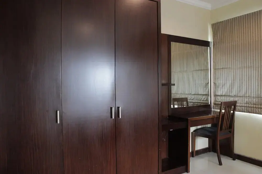 Бандунг: Comfy & Well Appointed 3BR at Galeri Ciumbuleuit 1