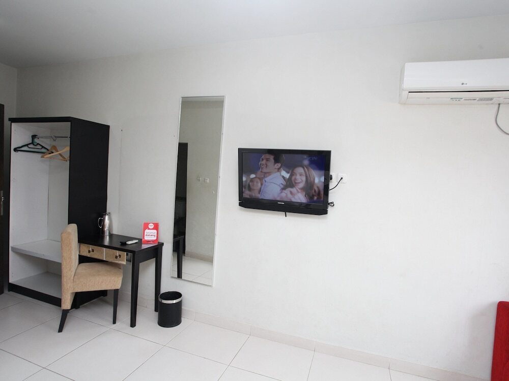 Медан: Nida Rooms Lubis 3 Medan Baru at Hotel Rumah Anaya