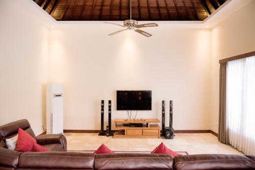 Матарам: Villa Aurelia 2