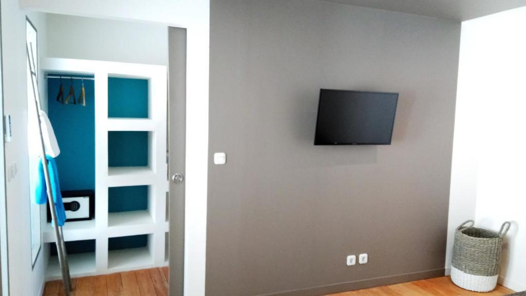 Гили-Мено: Meno Suites