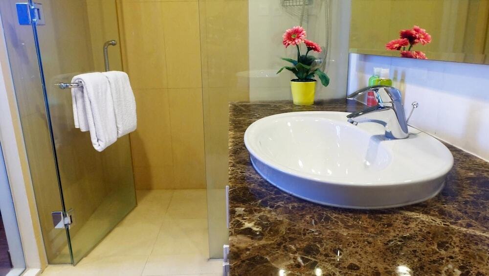 Джакарта: 1br Kemang Mansion Premium Apt