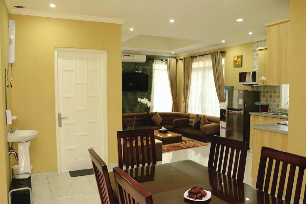 Чипанас: Diyar Villas Puncak M6/12