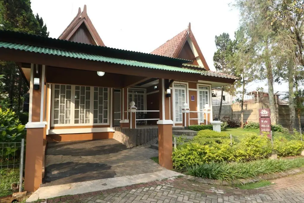 Чипанас: Diyar Villas Puncak M6/12