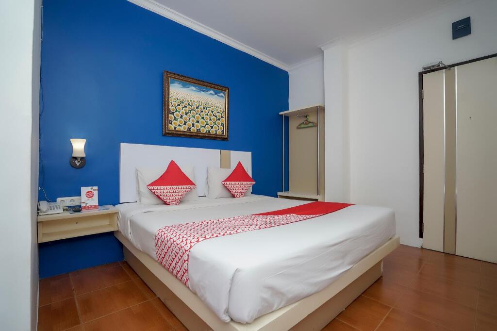 Палембанг: OYO 575 Blessing Hotel