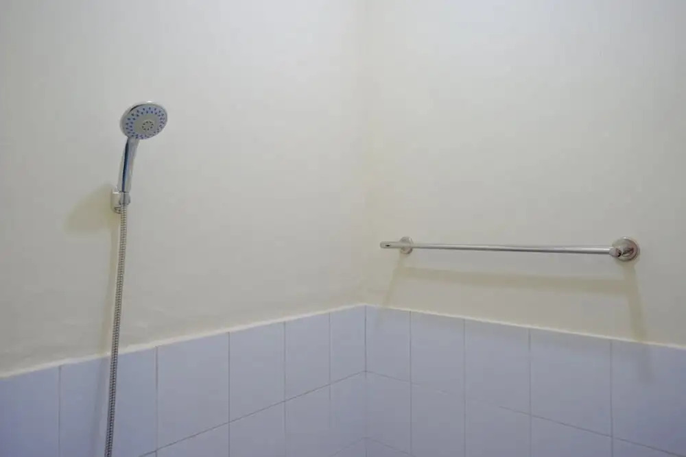 Пурвокерто: RedDoorz near GOR Satria 3