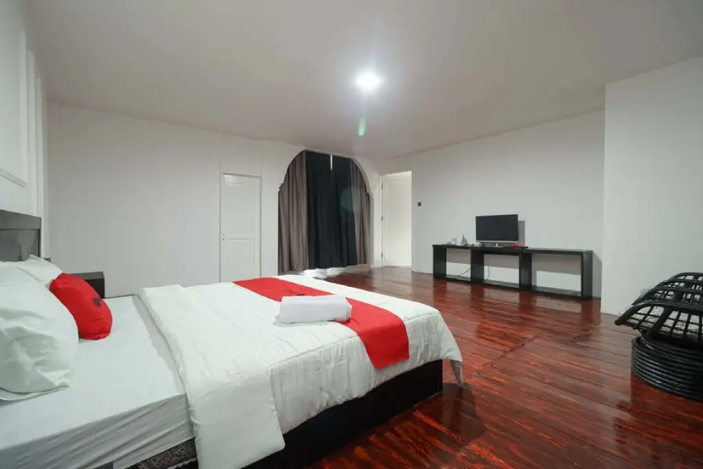 Банда-Ачех: RedDoorz Syariah near Suzuya Mall Banda Aceh 2