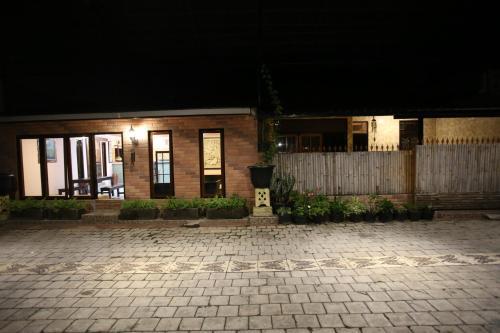 Чангу: Sholeh Silver Hostel